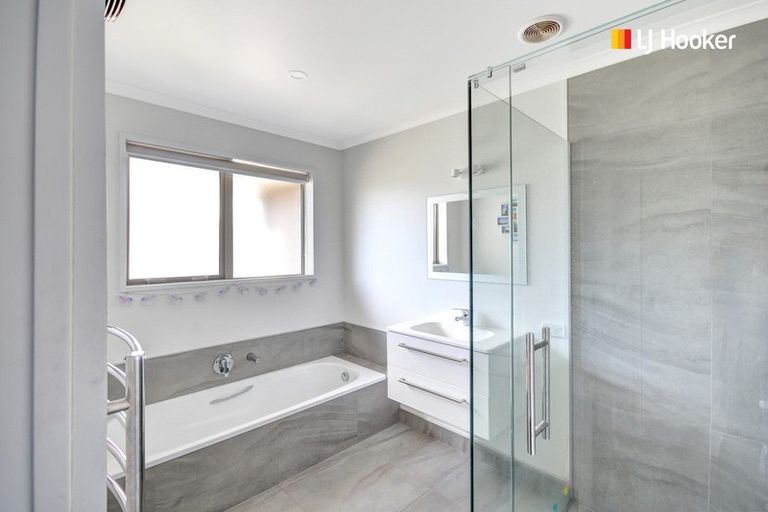 Photo of property in 49 Silver Springs Boulevard, Mosgiel, 9024