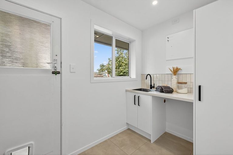 Photo of property in 40 Harrowdale Drive, Avonhead, Christchurch, 8042