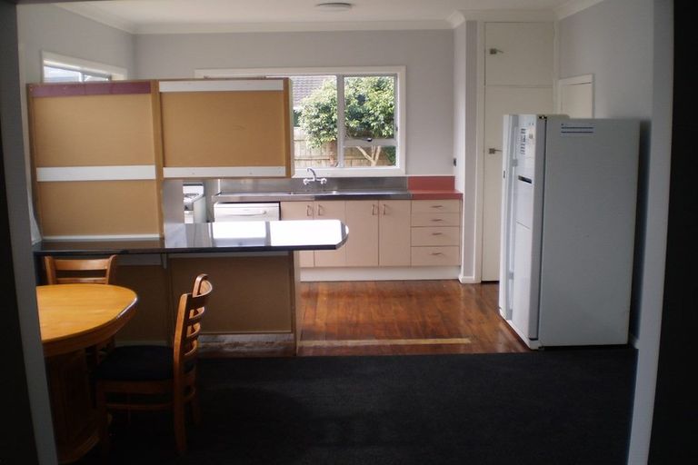 Photo of property in 43 Gordon Street, Avalon, Lower Hutt, 5011