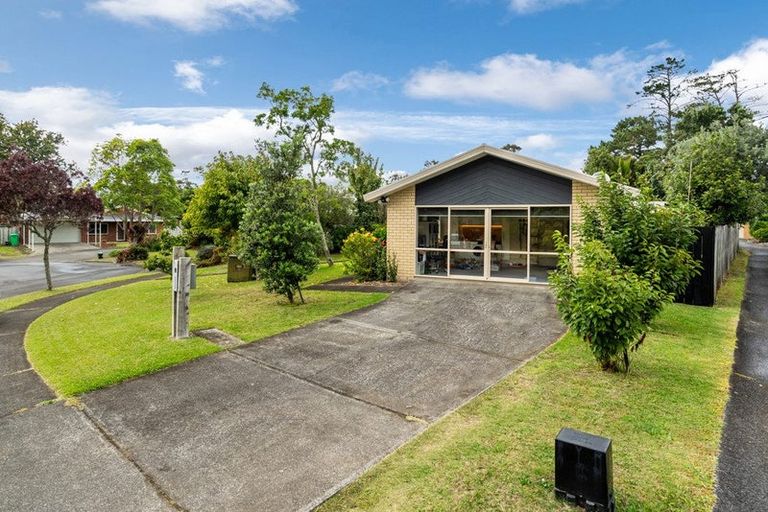 Photo of property in 41 Waimoko Glen, Swanson, Auckland, 0612