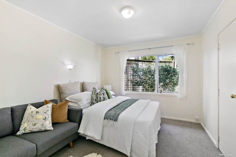 Photo of property in 2/5 Stanley Avenue, Milford, Auckland, 0620