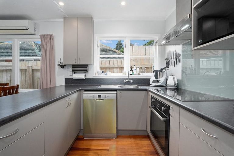 Photo of property in 75 Coast Road, Wainuiomata, Lower Hutt, 5014