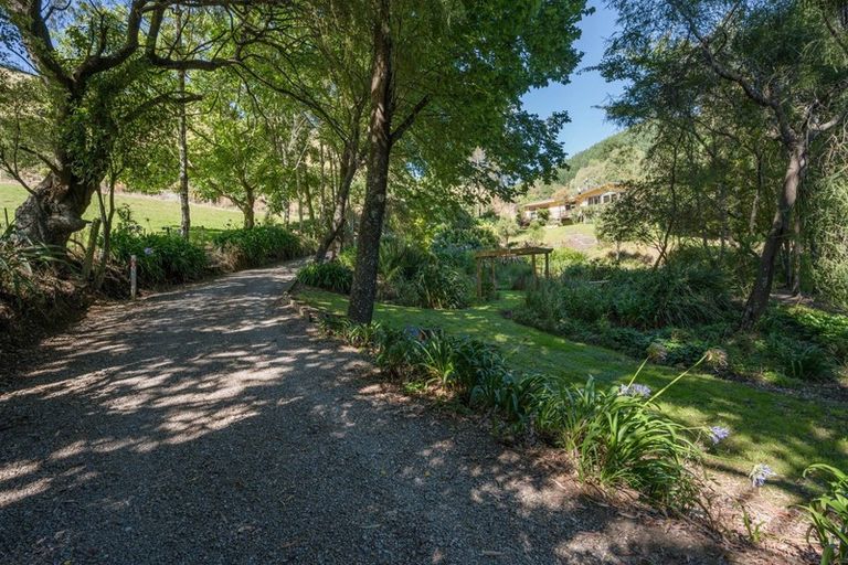 Photo of property in 442 Church Valley Road, Wakefield, 7095