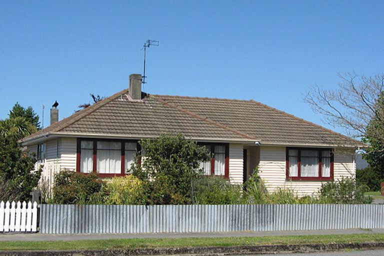 Photo of property in 16 Tyler Street, Rangiora, 7400