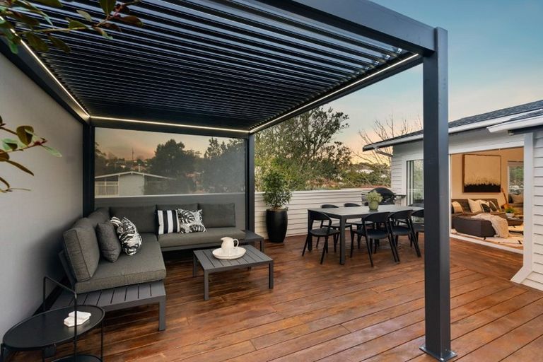 Photo of property in 13 Keldale Place, Forrest Hill, Auckland, 0620