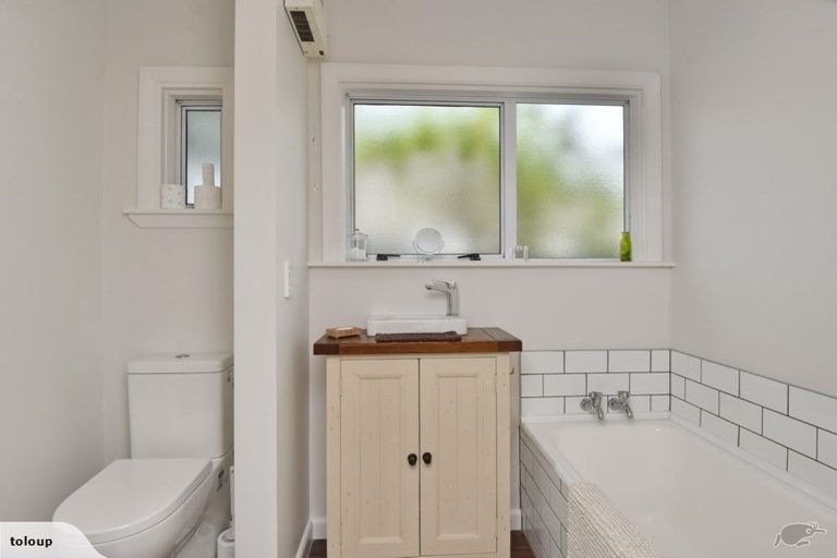 Photo of property in 637 Main North Road, Belfast, Christchurch, 8051