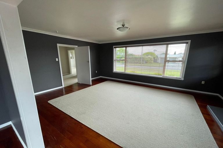 Photo of property in 23 Edwards Place, Terrace End, Palmerston North, 4410