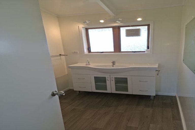 Photo of property in 20 Handforth Street, Onerahi, Whangarei, 0110