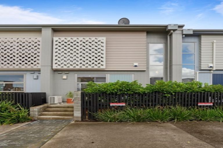 Photo of property in 21 Mollusc Road, Hobsonville, Auckland, 0616