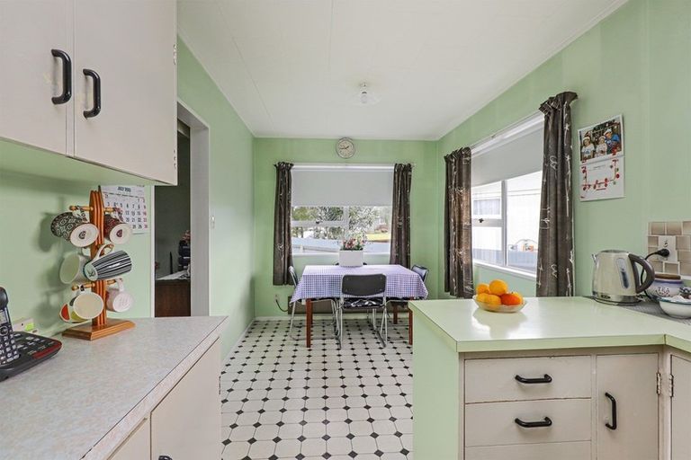 Photo of property in 54 Liverpool Crescent, Flaxmere, Hastings, 4120