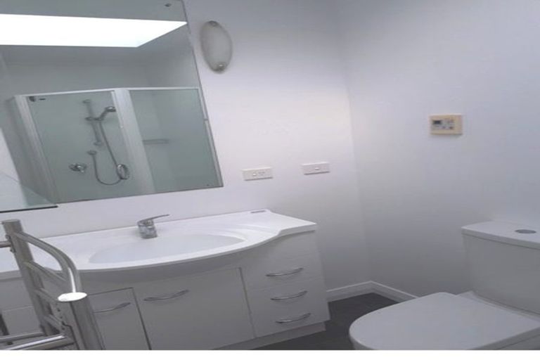 Photo of property in 97 Tasman Street, Mount Cook, Wellington, 6021