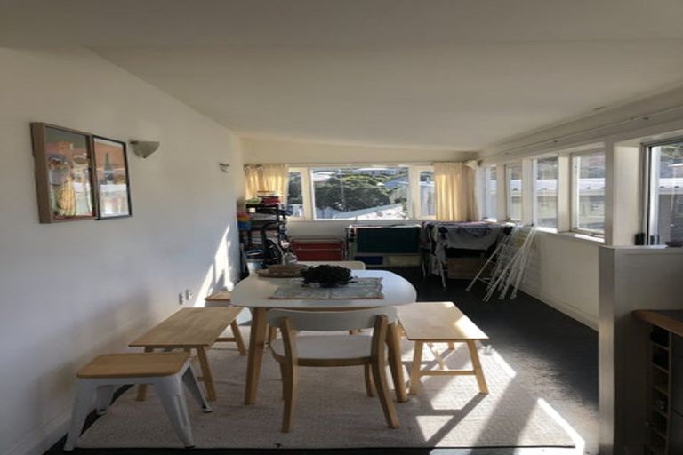 Photo of property in 22 Tamar Street, Island Bay, Wellington, 6023
