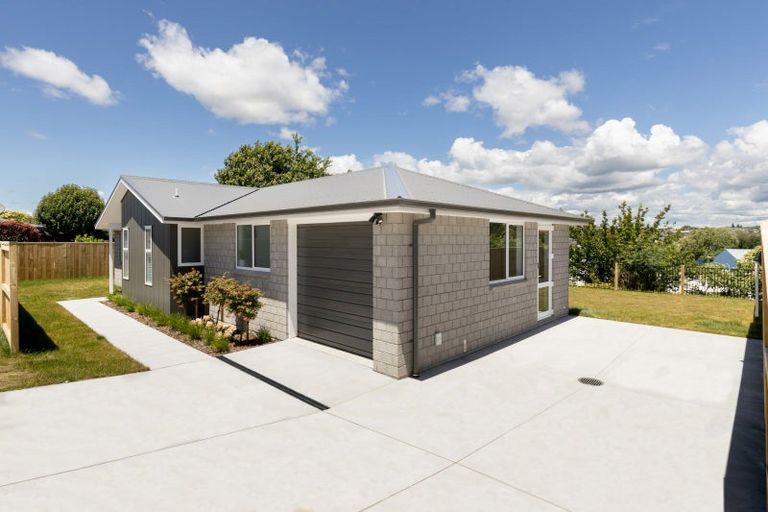 Photo of property in 8 Mossie Way, Greerton, Tauranga, 3112