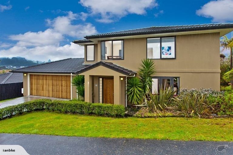 Photo of property in 32 Chadlington Avenue, Henderson, Auckland, 0612