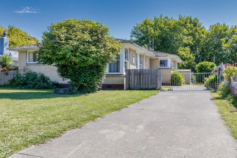 Photo of property in 72 Lipscombe Crescent, Havelock North, 4130