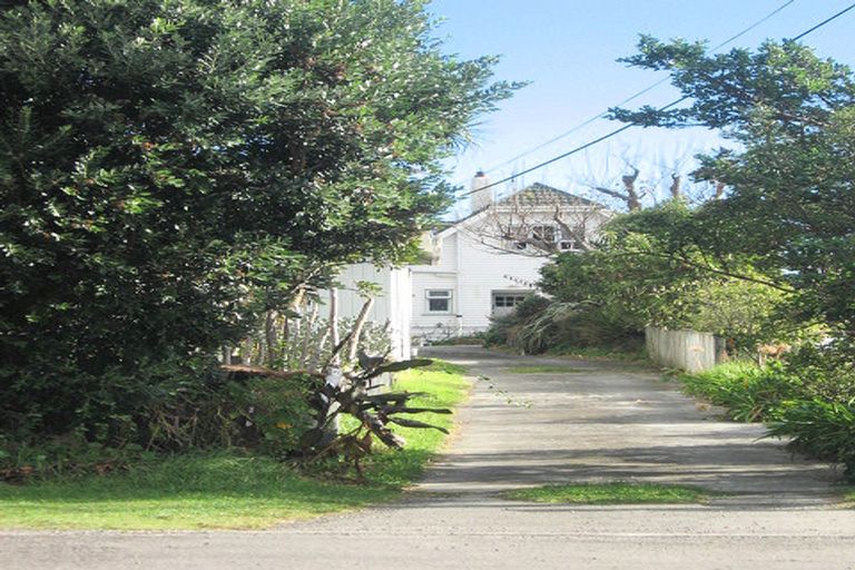 Photo of property in 91 Wellington Road, Paekakariki, 5034