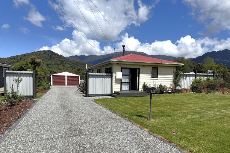 Photo of property in 38 Brodie Street, Blackball, 7804