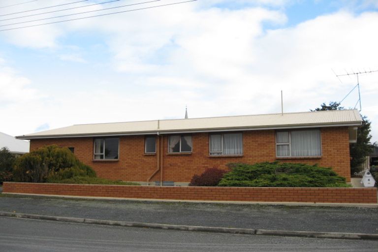 Photo of property in 4 Spenser Street, Milton, 9220