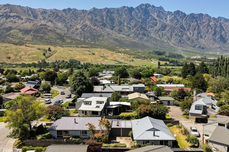 Photo of property in 35b Kawarau Place, Frankton, Queenstown, 9300