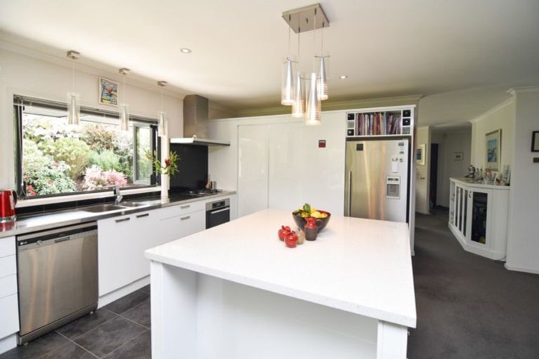 Photo of property in 7 The Glade, Carterton, 5713