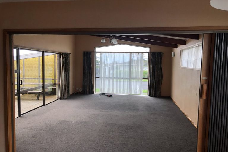 Photo of property in 29 Truby King Street, Merrilands, New Plymouth, 4312