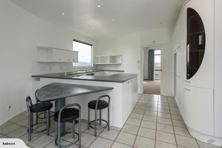 Photo of property in 12 Signallers Grove, Strathmore Park, Wellington, 6022