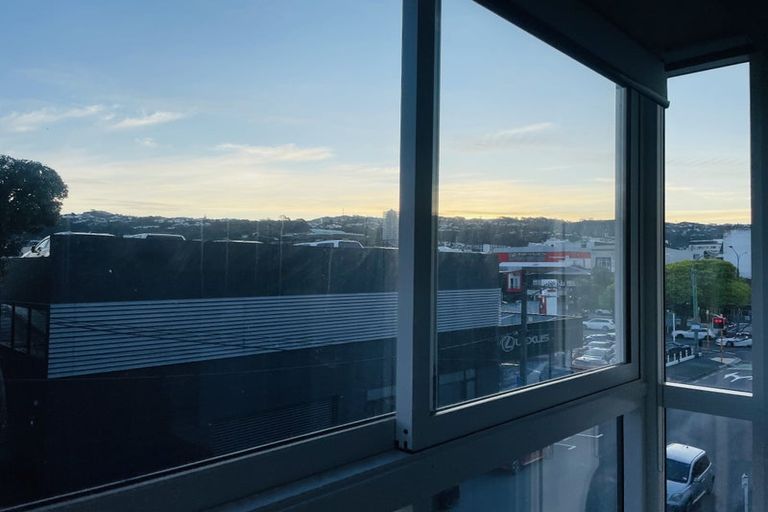 Photo of property in Ink'd, 19 Pirie Street, Mount Victoria, Wellington, 6011