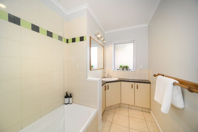 Photo of property in 18 Palm Avenue, Hokowhitu, Palmerston North, 4410