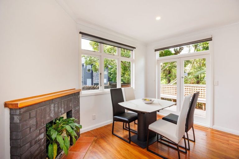 Photo of property in 230 Victoria Avenue, Hokowhitu, Palmerston North, 4410