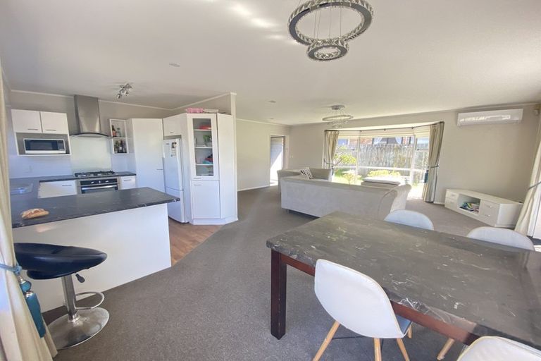Photo of property in 2/88 Simmental Crescent, Somerville, Auckland, 2014