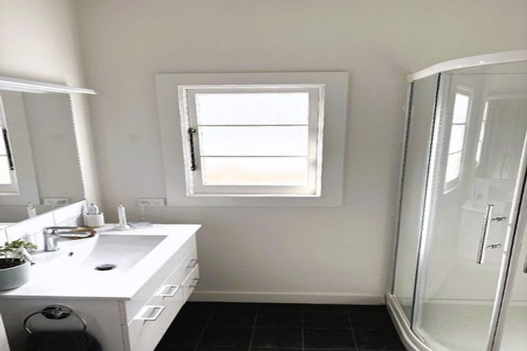 Photo of property in 1 Tara Lane, Parkvale, Hastings, 4122