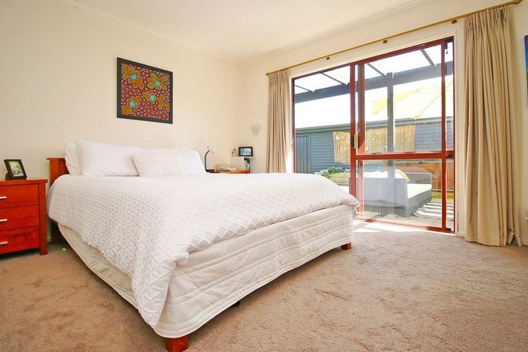 Photo of property in 51a Collins Road, Melville, Hamilton, 3206