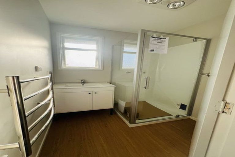 Photo of property in 54 Chelburn Crescent, Mangere East, Auckland, 2024