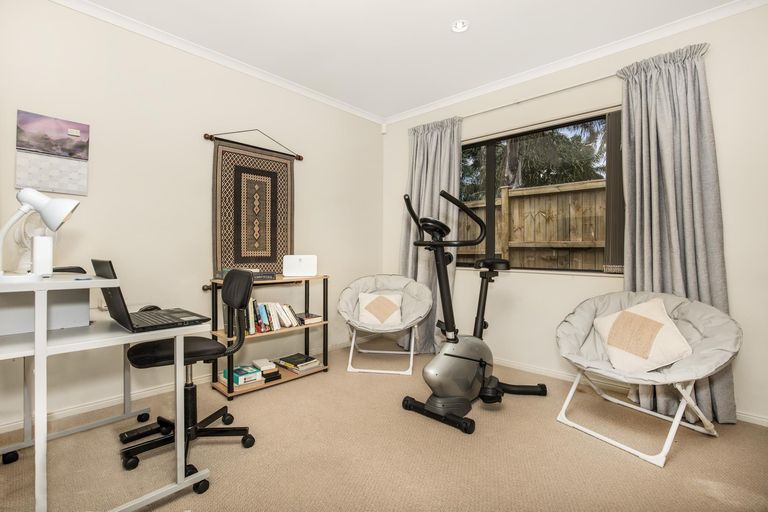 Photo of property in 45 Blackwood Drive, Wattle Downs, Auckland, 2103