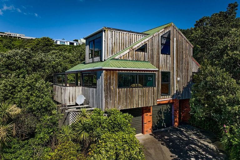Photo of property in 100 Pope Street, Camborne, Porirua, 5026