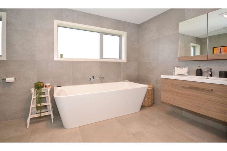 Photo of property in 35 Reinga Road, Kerikeri, 0230