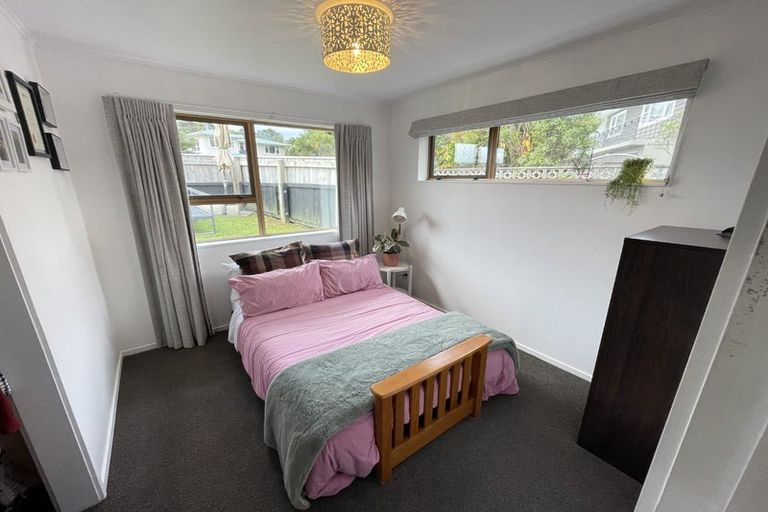 Photo of property in 2a Laurel Grove, Maungaraki, Lower Hutt, 5010