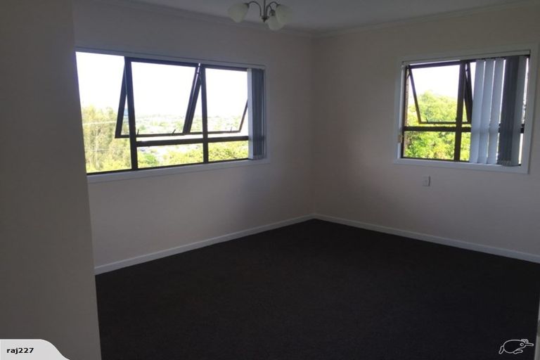 Photo of property in 100 Fourth Avenue, Woodhill, Whangarei, 0110