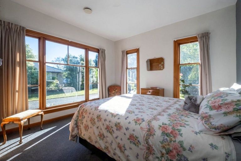 Photo of property in 63 Main North Road, Geraldine, 7930