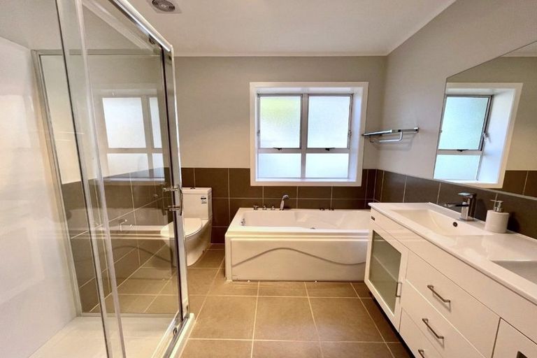 Photo of property in 36 David Avenue, Hillpark, Auckland, 2102