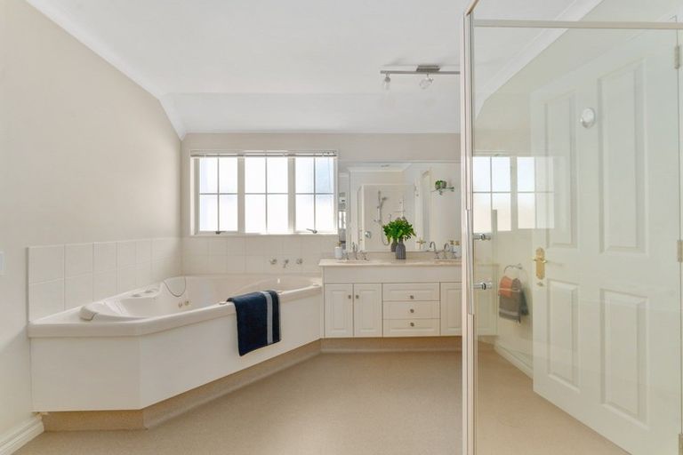 Photo of property in 372 Trafalgar Square, Nelson, 7010