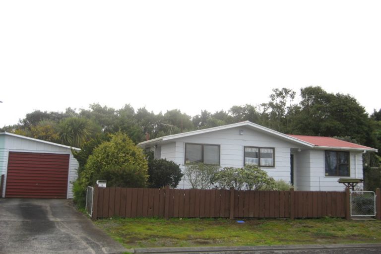 Photo of property in 3 Uenuku Place, Waitara, 4320