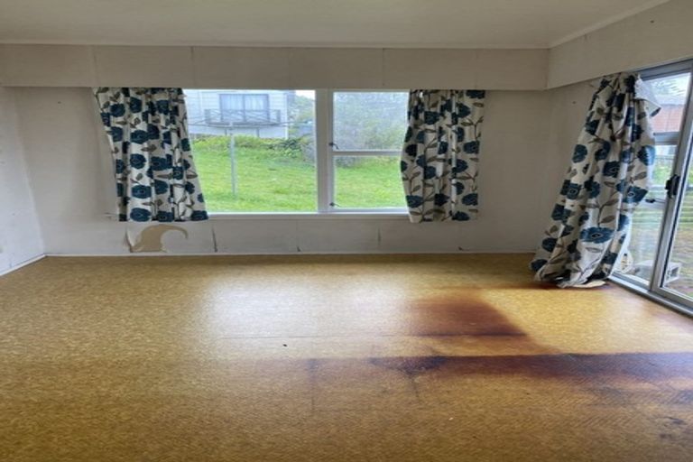 Photo of property in 2/176 Archers Road, Glenfield, Auckland, 0629