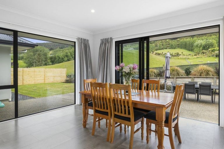 Photo of property in 34 Tara Hills Drive, North Taieri, Mosgiel, 9092