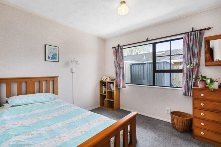 Photo of property in 108 Oxford Street, Tawa, Wellington, 5028