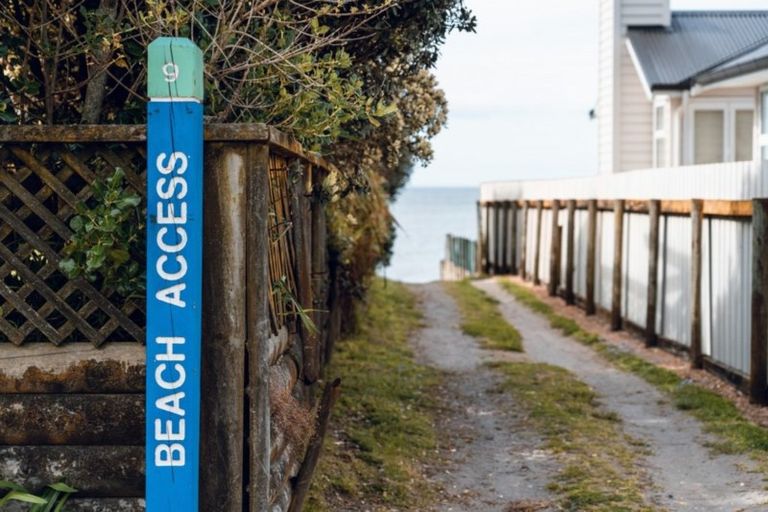 Photo of property in 192 Pukehina Parade, Pukehina, Te Puke, 3189