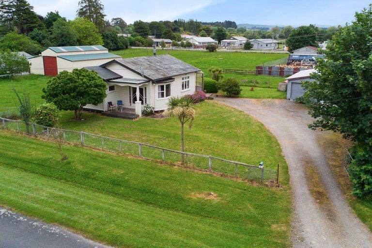 Photo of property in 98 Regent Street, Pahiatua, 4910