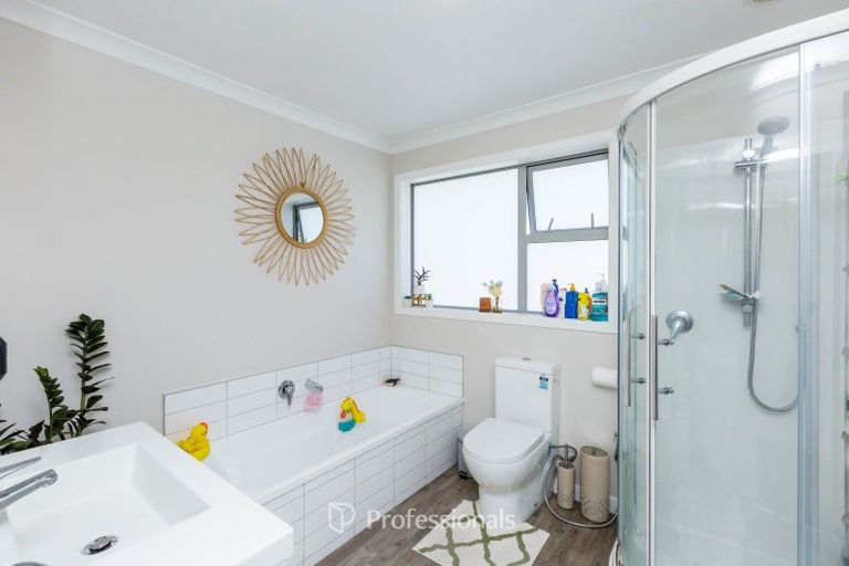 Photo of property in 20 Poulson Grove, Trentham, Upper Hutt, 5018