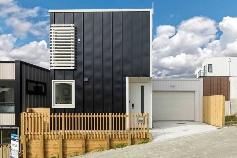 Photo of property in 6 Waihou Crescent, Albany Heights, Auckland, 0632