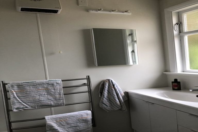 Photo of property in 116 Beacon Point Road, Wanaka, 9305